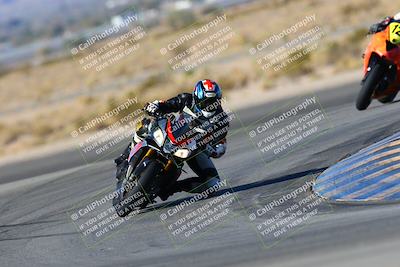 media/Jan-09-2022-SoCal Trackdays (Sun) [[2b1fec8404]]/Turn 11 (935am)/